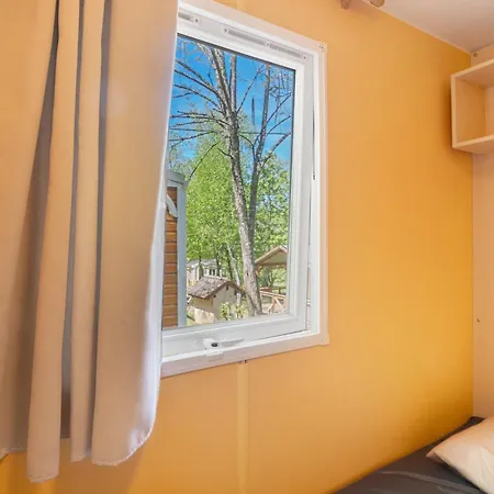 Mobilhome Frêne Avec Terrasse 4 P Saint-Martial-de-Nabirat