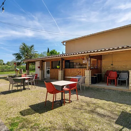 Hébergement de vacances Mobilhome Frêne Avec Terrasse 4 P Saint-Martial-de-Nabirat